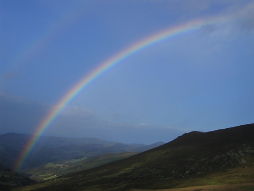 Arcoiris sobre el Puerto de la Garganta (Villanueva de Oscos)